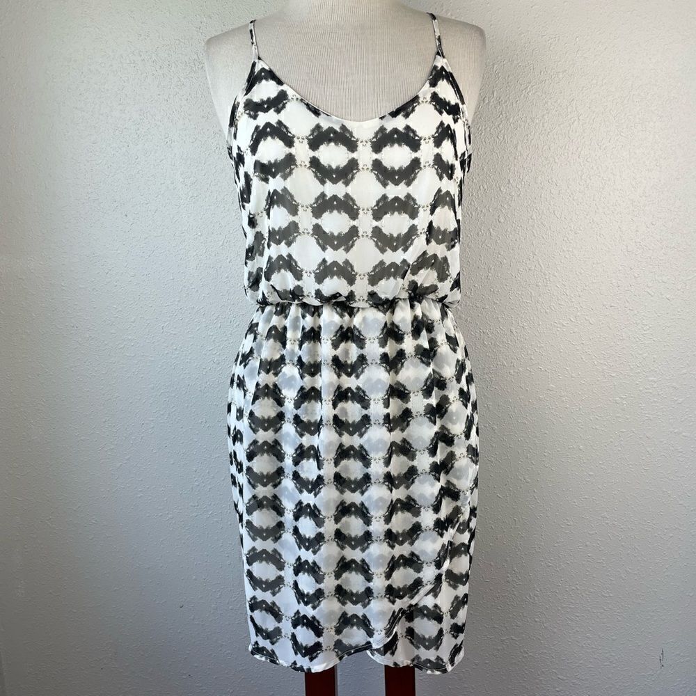 Lush Midi Skirt Size M EUC